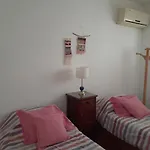 Departamento céntrico, en peatonal, con terraza